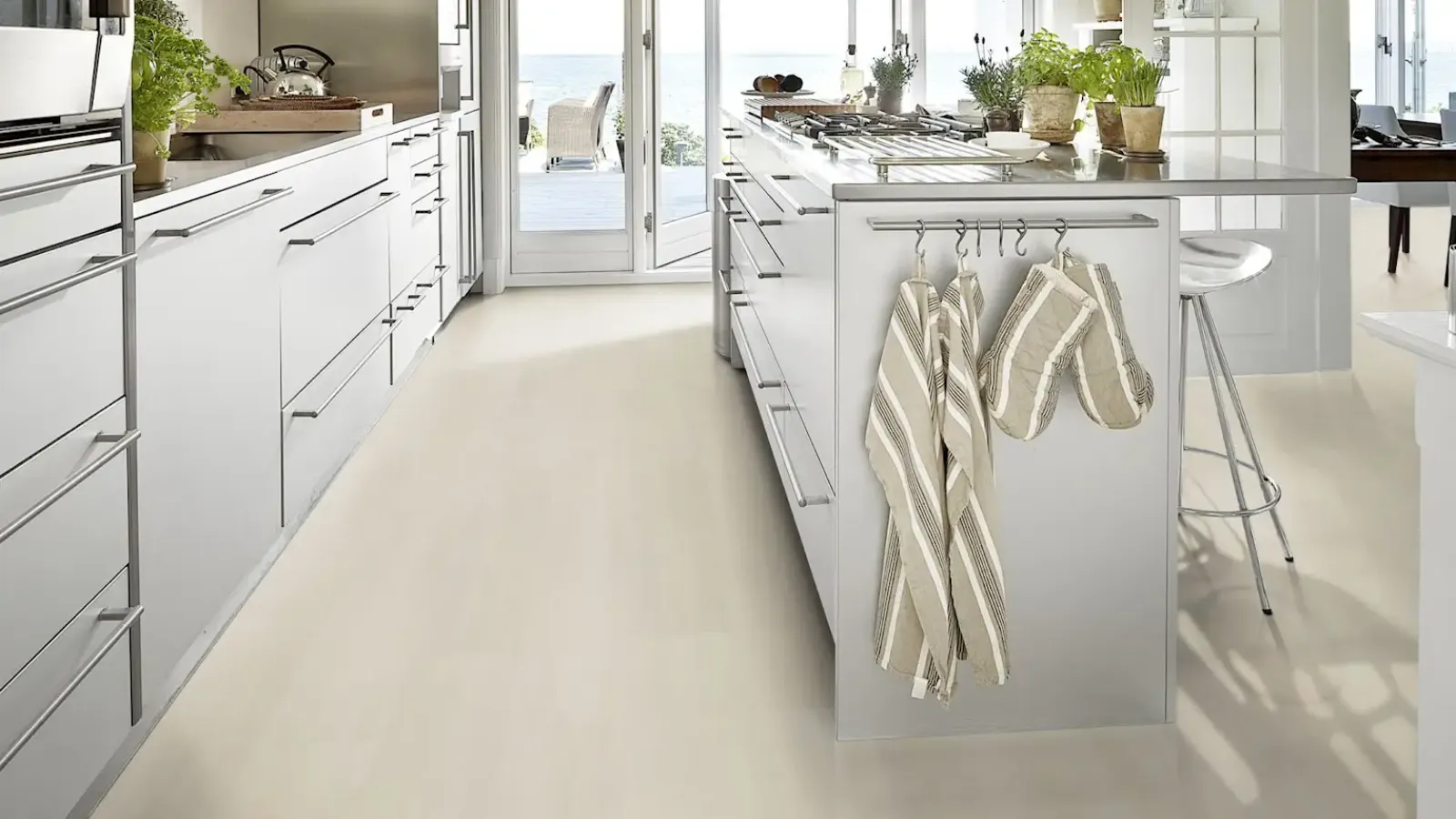 Trouver le parquet idéal pour rénover le sol d'une maison moderne à Villefranche-sur-Saône