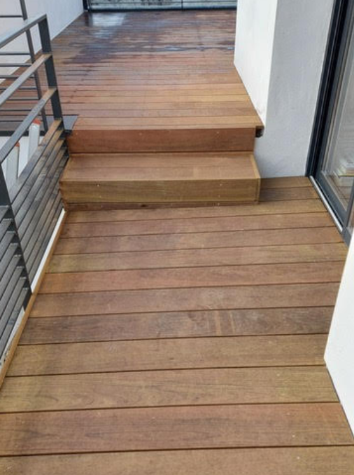 Pose de lames de terrasse en bois ipé  en région Auvergne Rhône Alpes