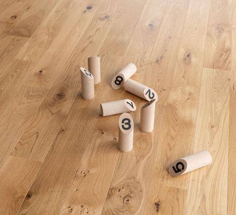 Parquet en chêne naturel vernis en stock à Macon en région Auvergne Rhône Alpes decibois meyzieu