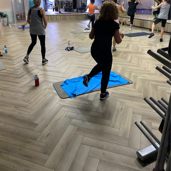 Aménagement intérieur salle de sport à Caluire en région Auvergne Rhône Alpes