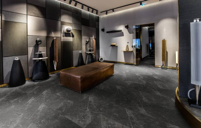 Sol vinyle noir design à Lyon en région Auvergne Rhône Alpes