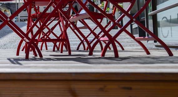 Vente de terrasse en pin à Bourg-en-bresse en Auvergne Rhône alpes